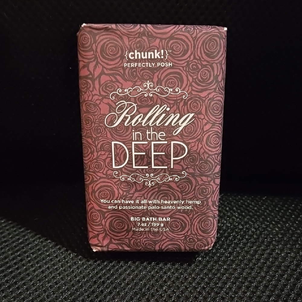 Perfectly Posh Rolling in the Deep Bath Bar